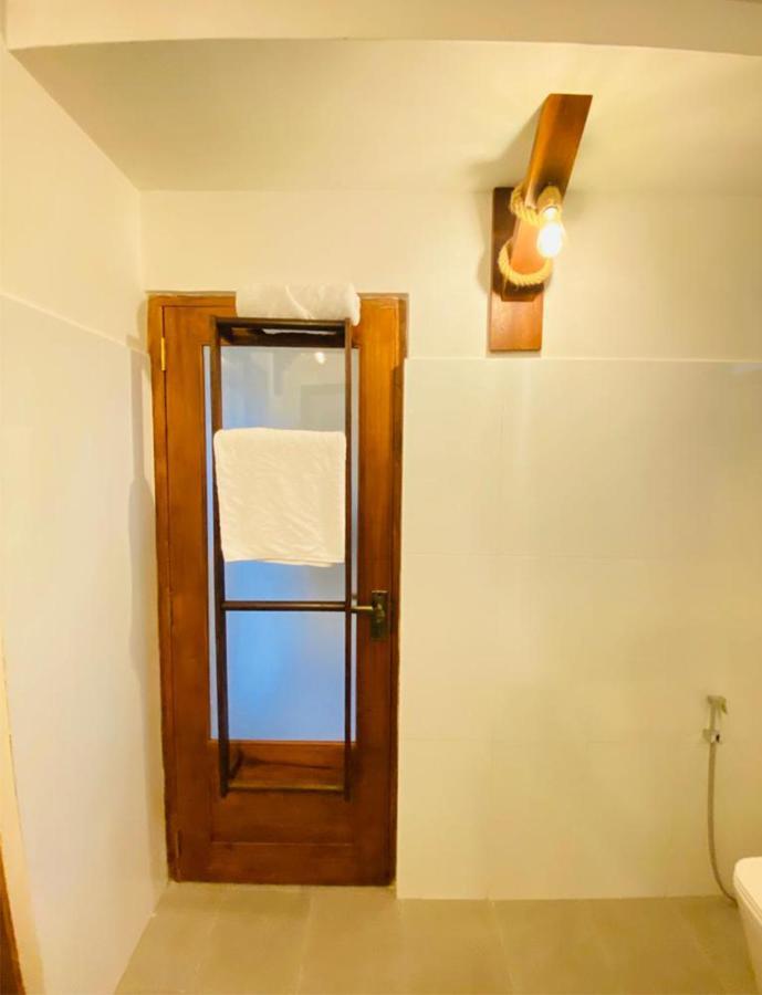 Nilupul Villa Ambalangoda  Buitenkant foto